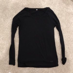 Black Under Armour long sleeve t shirt